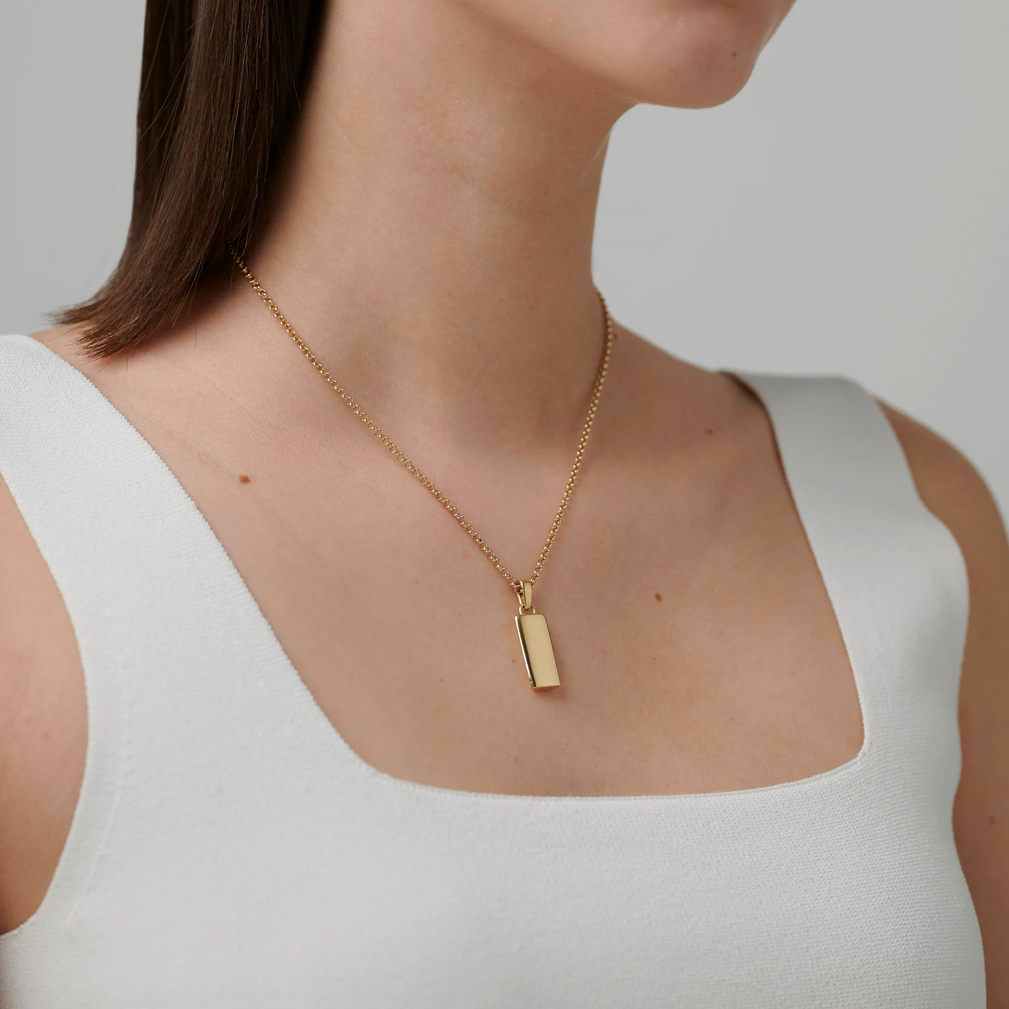 886 Bar Pendant in 18ct Yellow Gold - Image 4