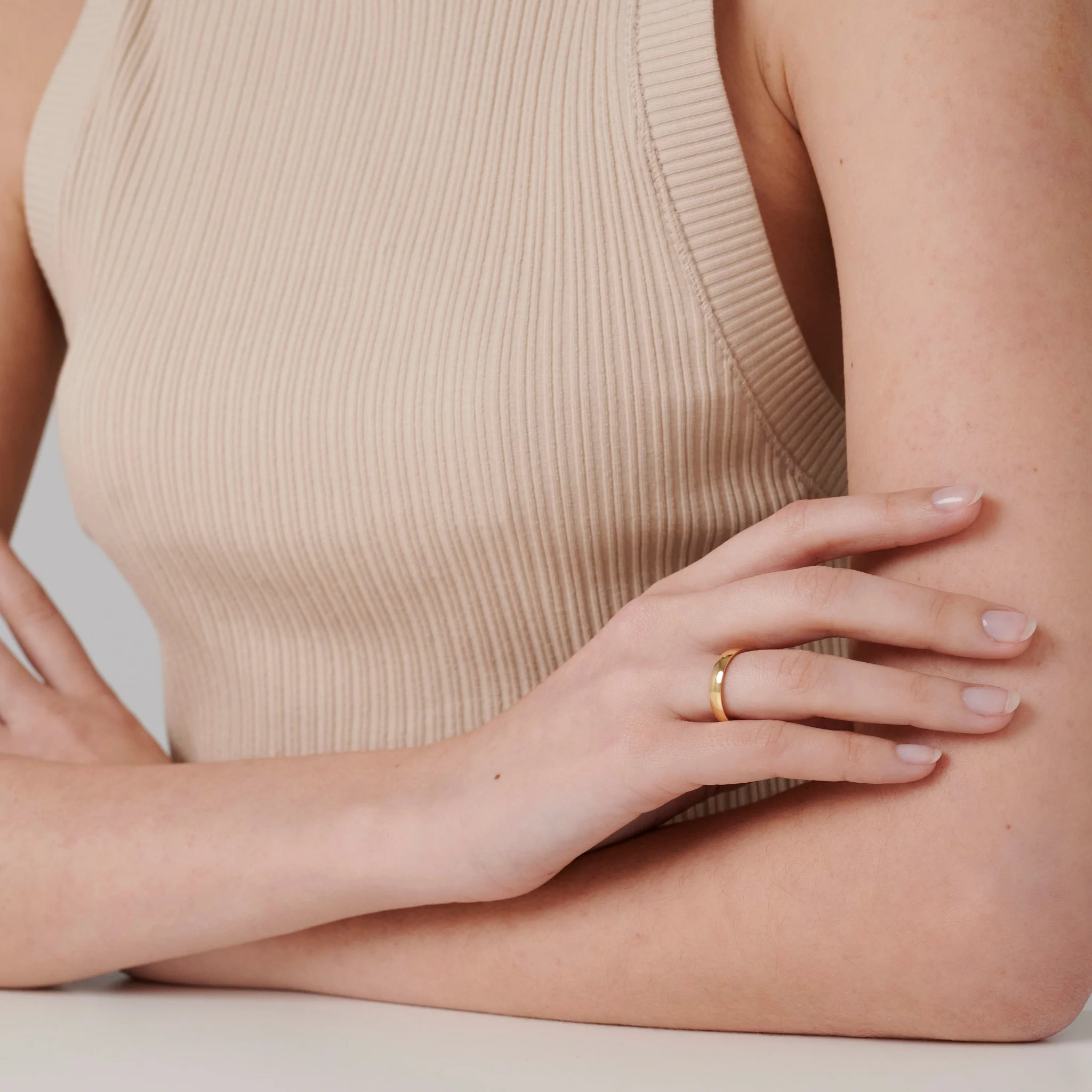 886 Fine Band Ring in 18ct Yellow Gold - Image 3