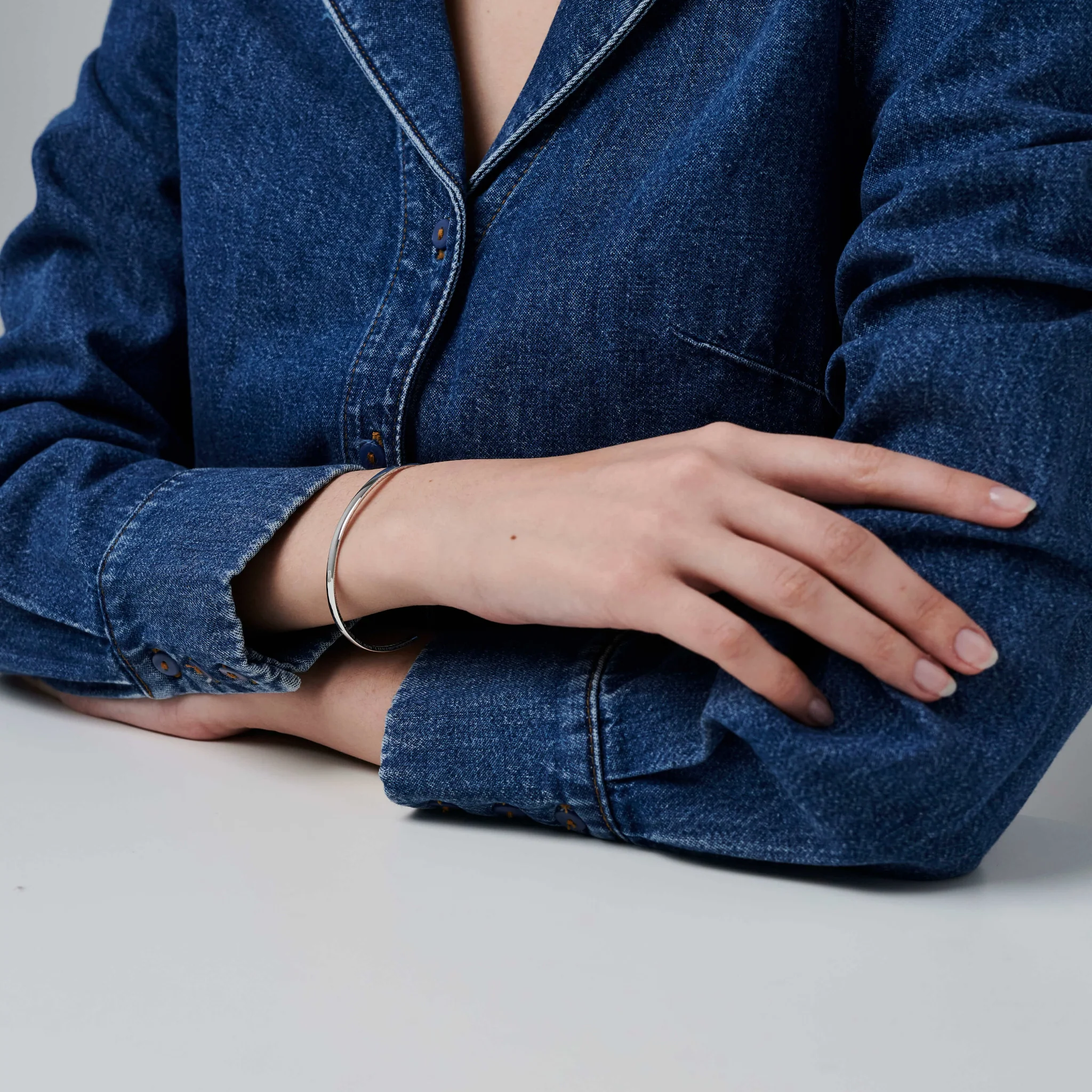 886 Fine Poem Cuff in Sterling Silver - Image 3