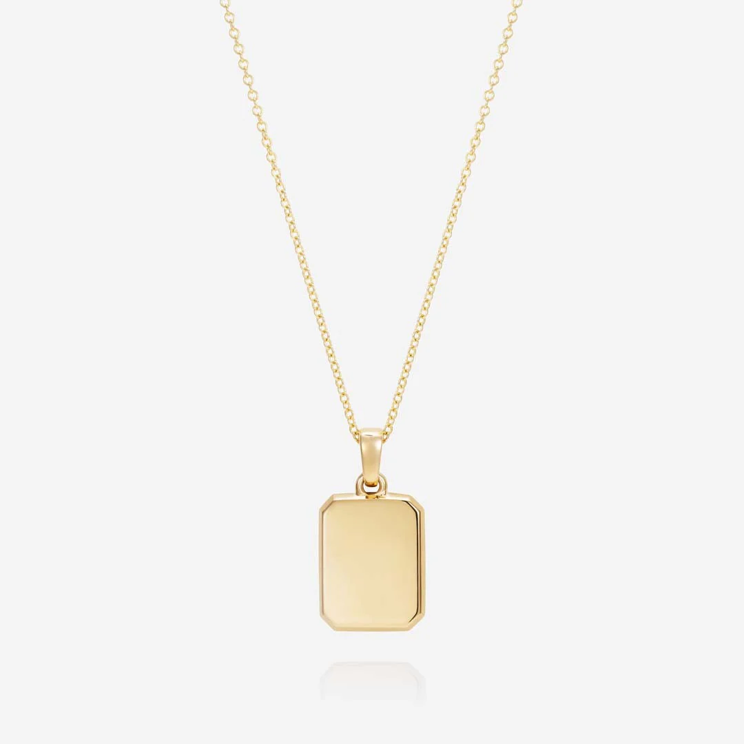 886 Rectangle Pendant With Chain 18ct Yellow Gold
