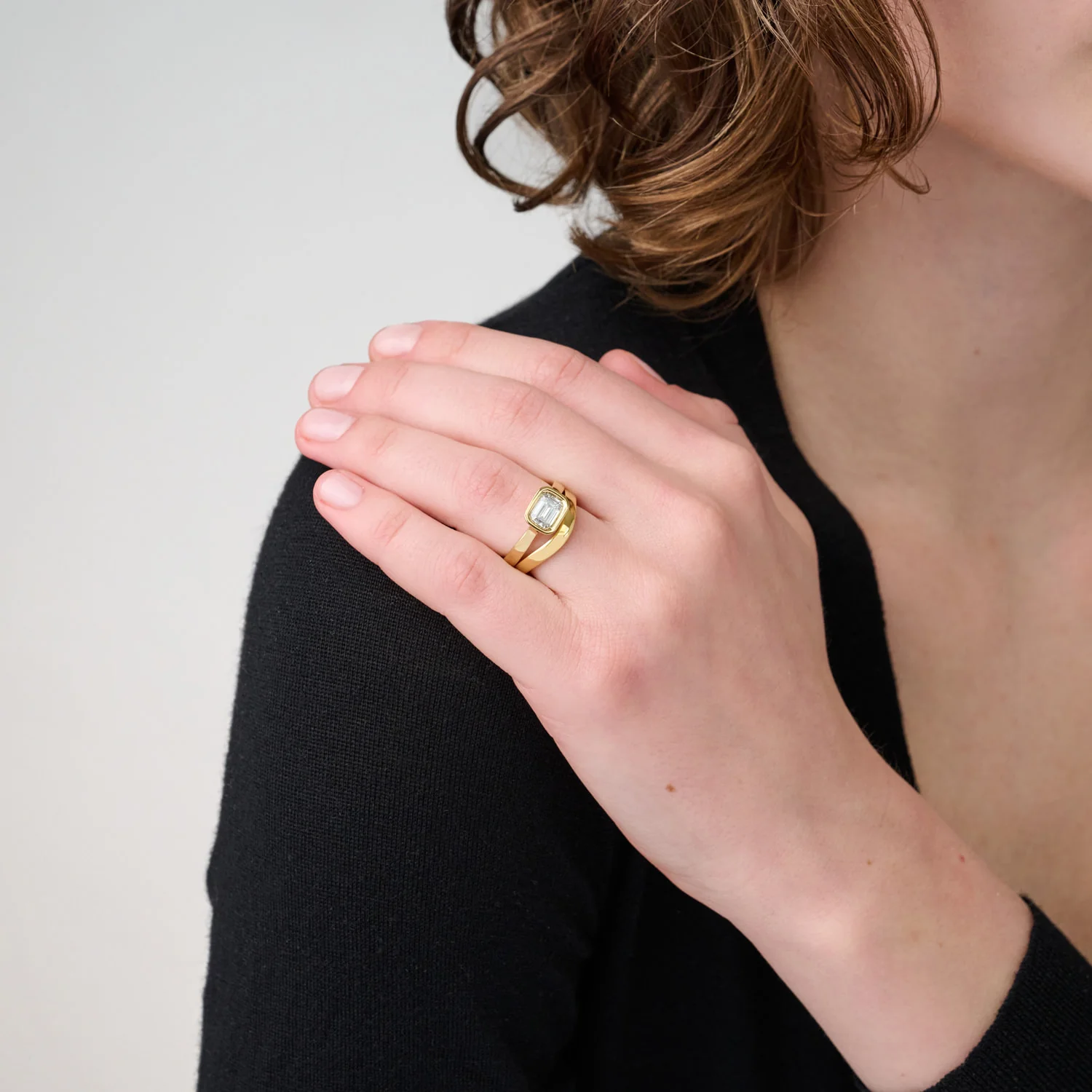 Frameset Emerald Cut Diamond Engagement Ring, 18ct Yellow Gold - Image 5
