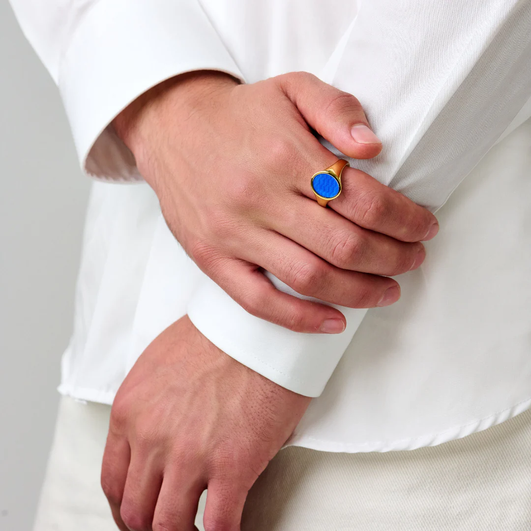 Night Sky Enamelled Signet Ring in 18ct Yellow Gold - Image 5